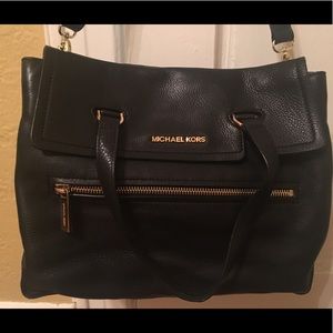 Michael Kors - Mackenzie Tote - Black